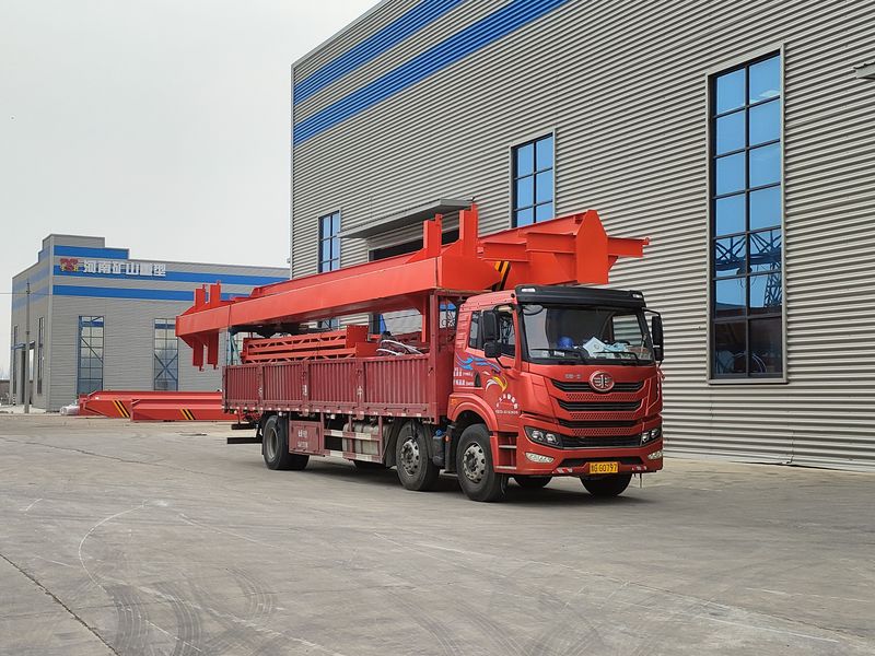 2臺(tái)電動(dòng)葫蘆門式起重機(jī) MHxh10t—13m 發(fā)往河南焦作交付客戶使用。